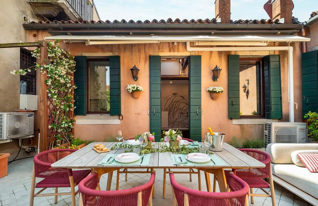 San Barnaba Palace R&R-1